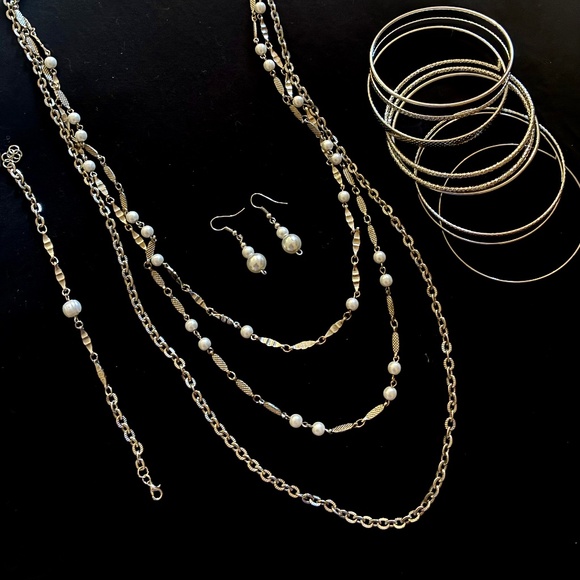 Jewelry Set: Bracelet, Necklace, Earrings, Bangles - Picture 2 of 8